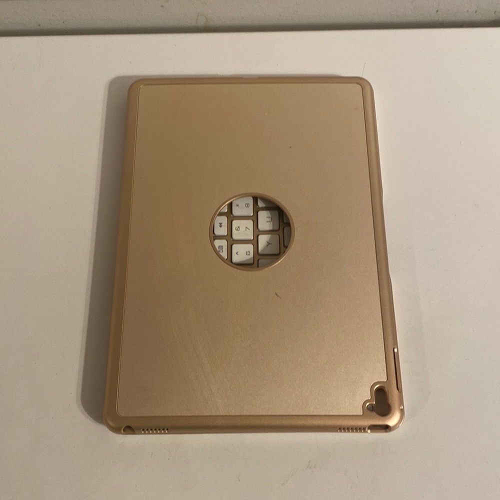 Gold iPad Case with keyboard